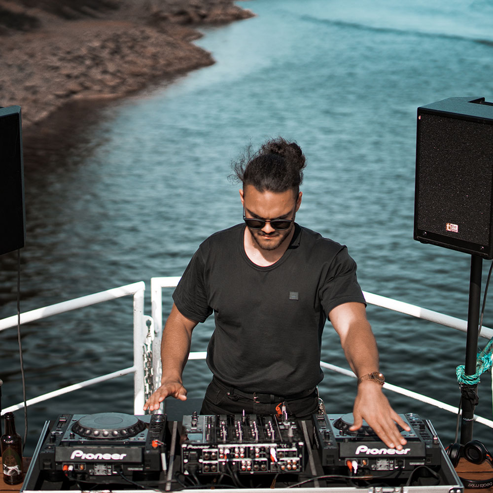 Do DJs need to pay for Insurance?